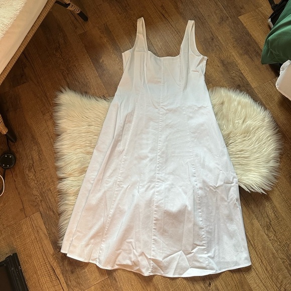 CLUB MONACO Wide Neck Panel Midi Dress In White - Picture 3 of 6